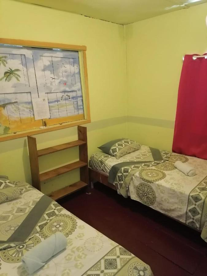 El Jaguar Hostel โบกัสทาวน์ ภายนอก รูปภาพ