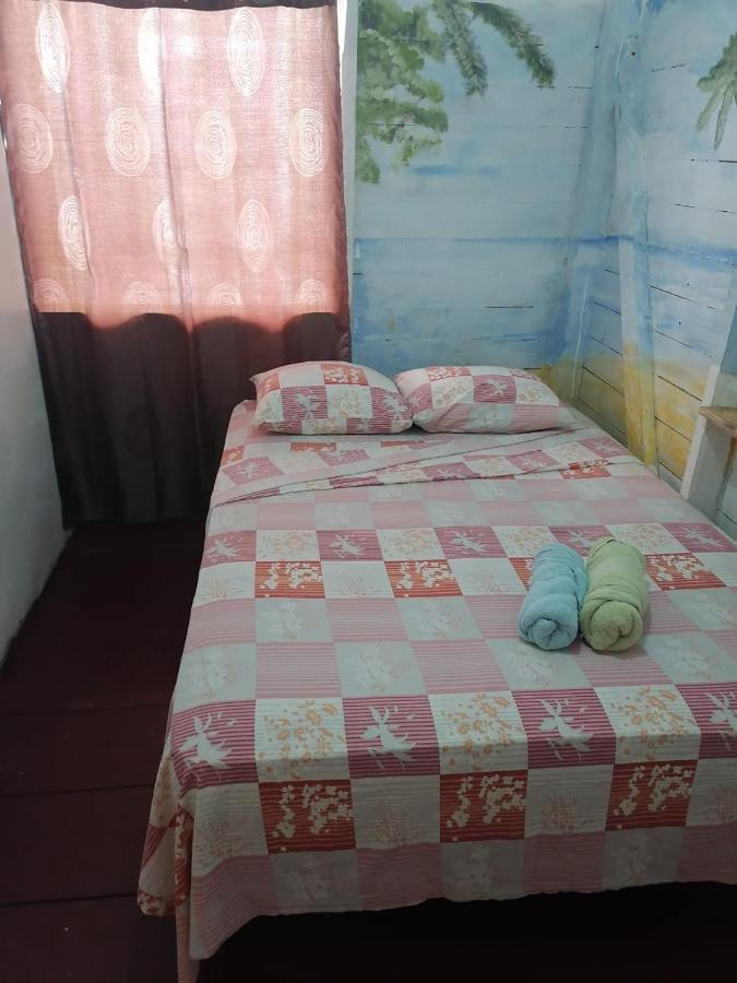 El Jaguar Hostel โบกัสทาวน์ ภายนอก รูปภาพ