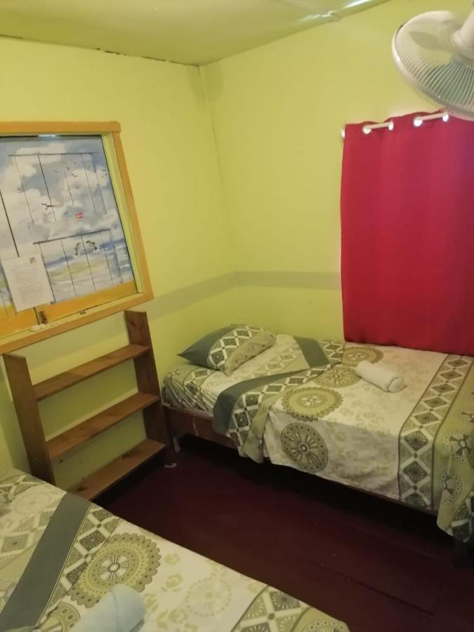 El Jaguar Hostel โบกัสทาวน์ ภายนอก รูปภาพ