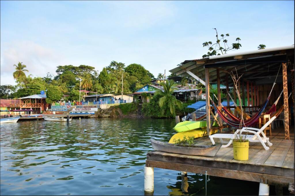 El Jaguar Hostel โบกัสทาวน์ ภายนอก รูปภาพ