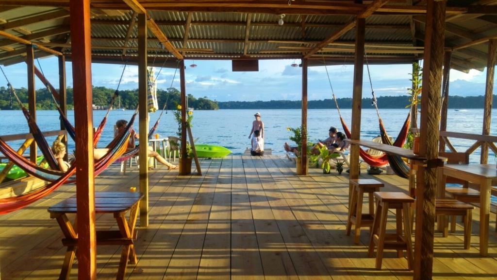 El Jaguar Hostel โบกัสทาวน์ ภายนอก รูปภาพ